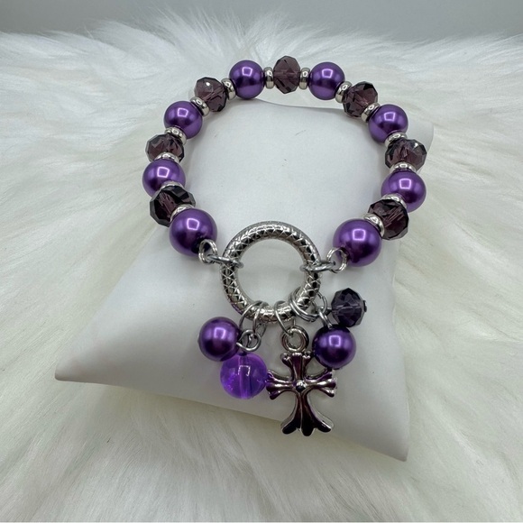 Violet Cross Charm Fashion Beaded Bracelet - Picture 4 of 5